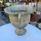 Medici vase in patinated iron