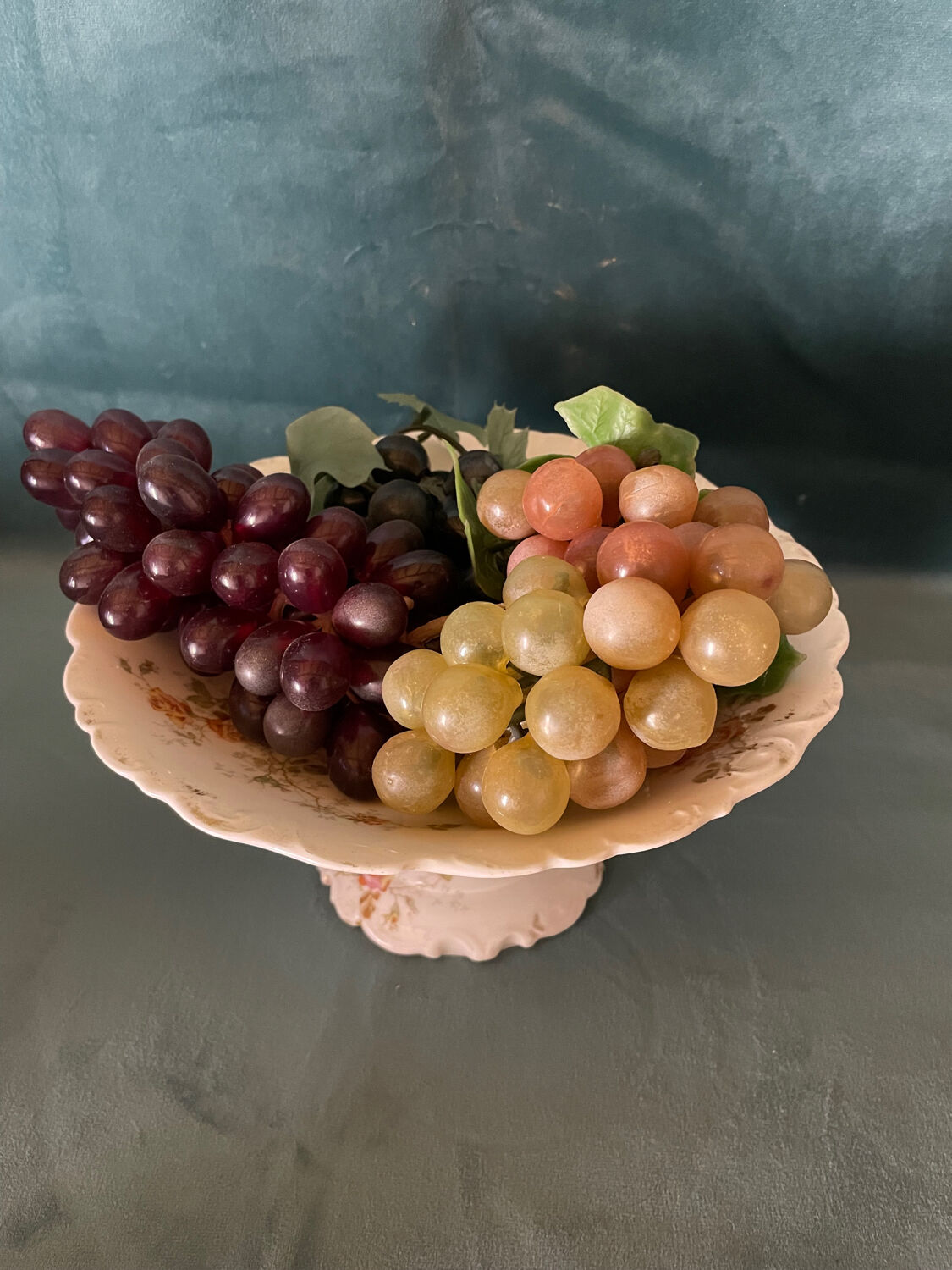 Porcelain fruit bowl