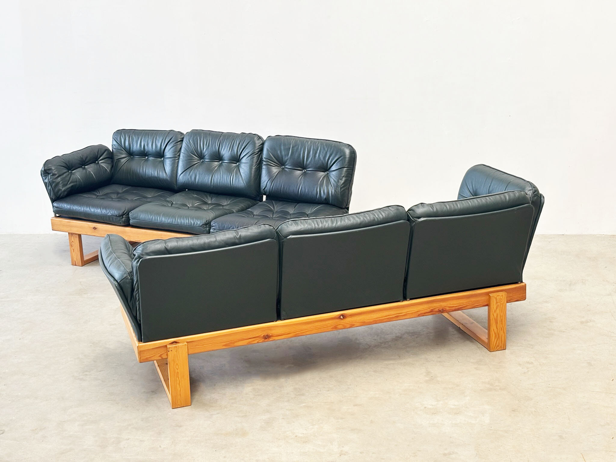 Canapé d'angle modulable en pin et cuir vert, Allemagne années 1970