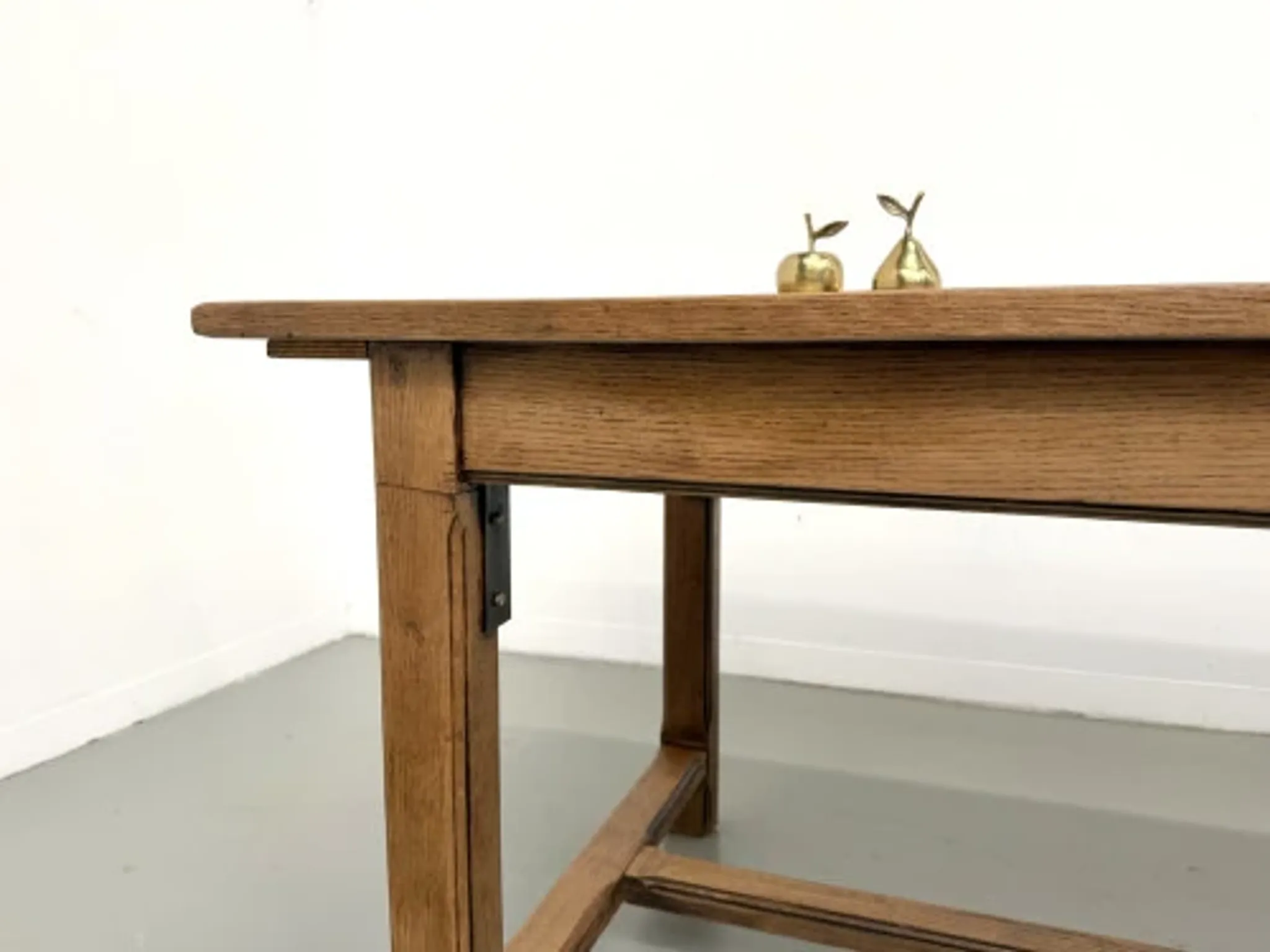 Solid oak farmhouse table, 1970s