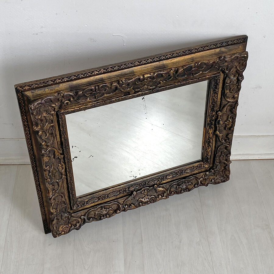 Louis XV style mirror in wood and gilded stucco