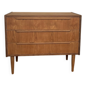 Vintage Scandinavian chest of drawers from the 1960s – 3 drawers – tapered legs