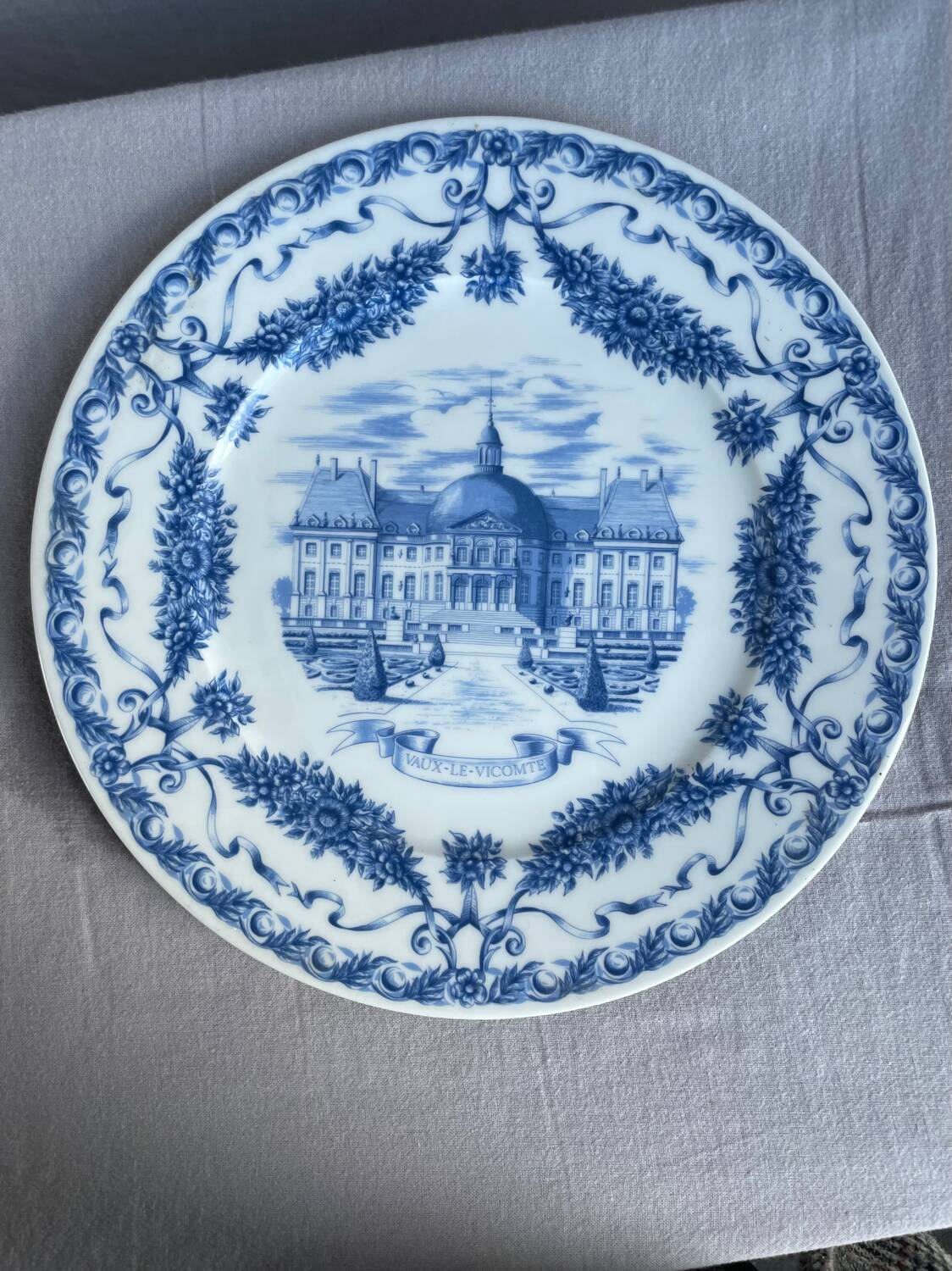 Assiette décorative château de vaux le Vicomte