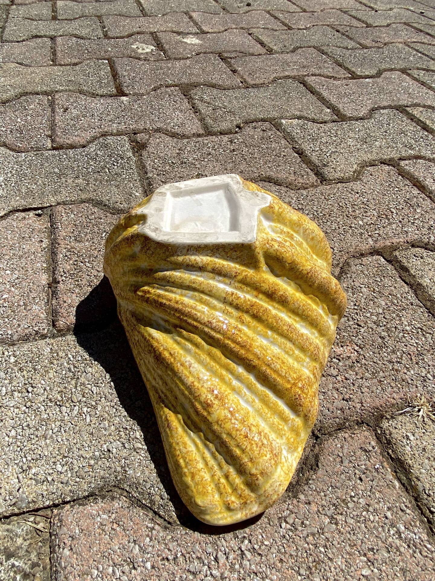 Ceramic shell