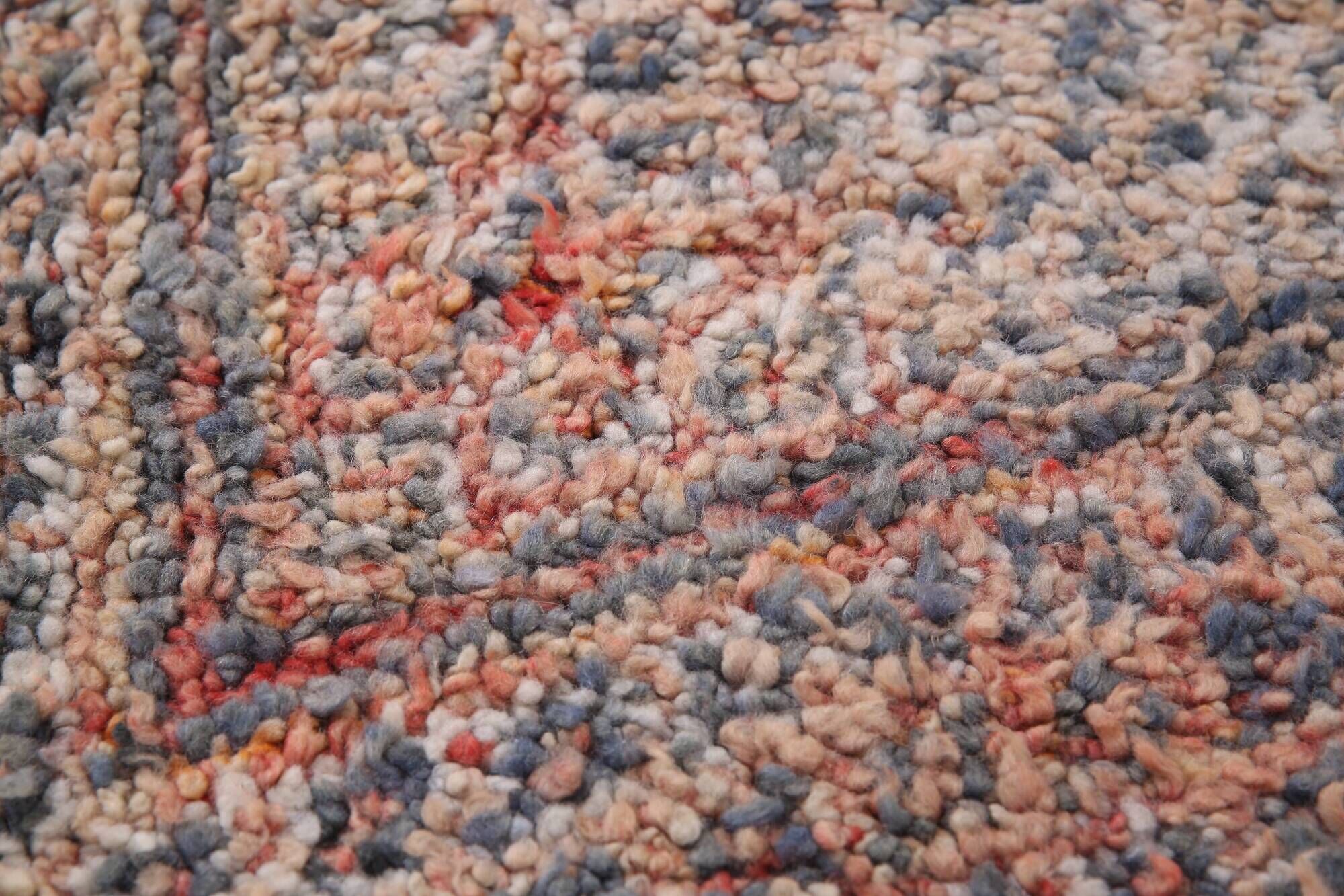 Vintage Moroccan Beni Mguild Rug 194 x 270 cm - Berber Wool Rug Handmade