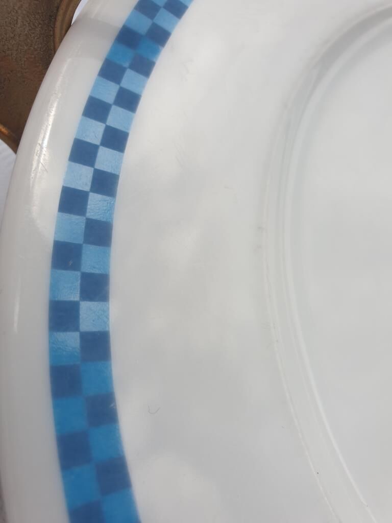 Set 12 plates checkered earthenware blue Lustucru diam25