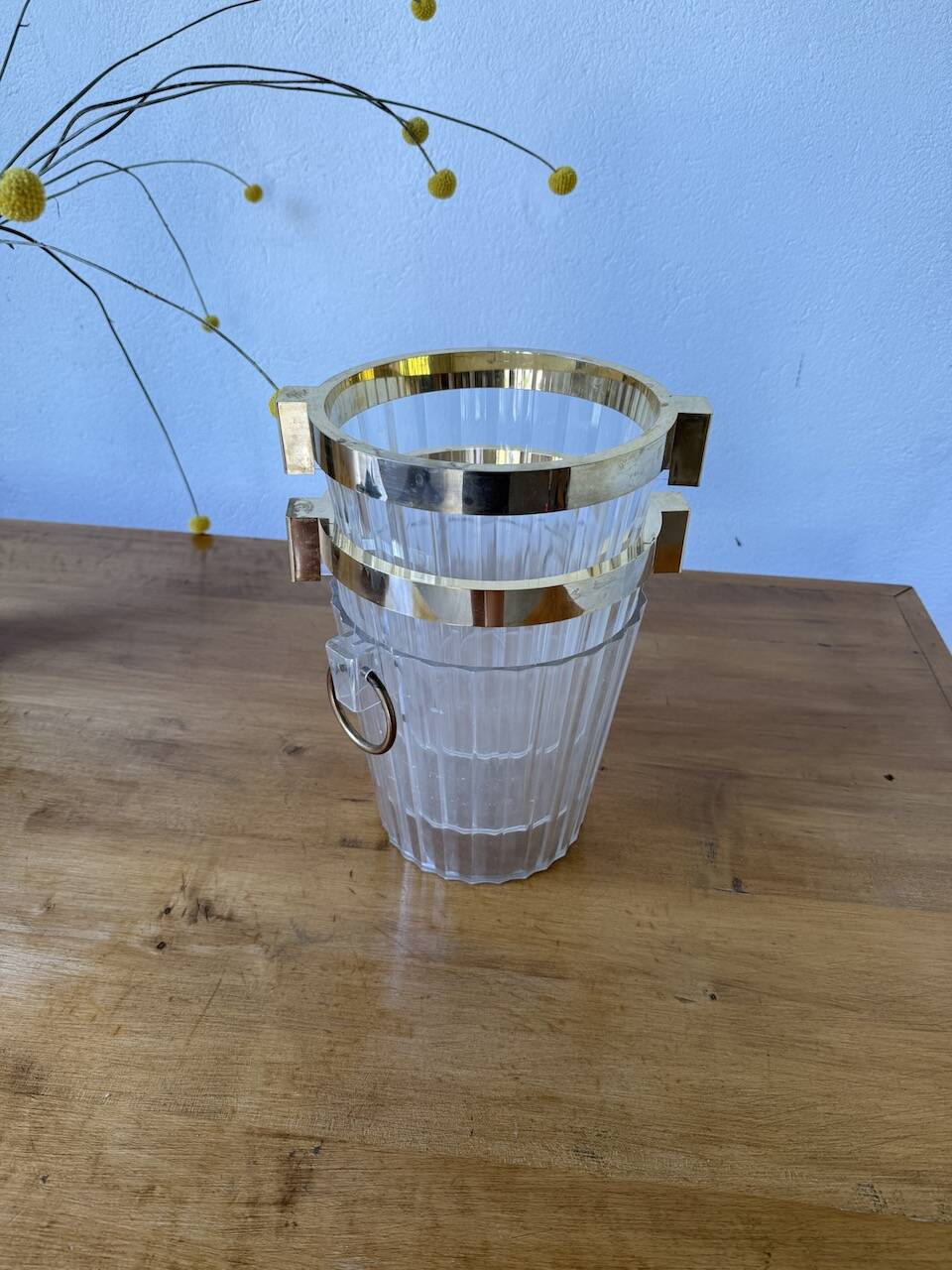 3 seaux à champagne en plexiglas transparent et doré, 1970
