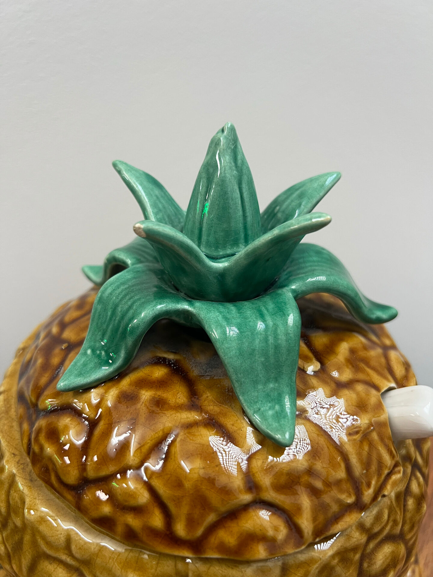 Pineapple trompe l'œil soup tureen - 1960
