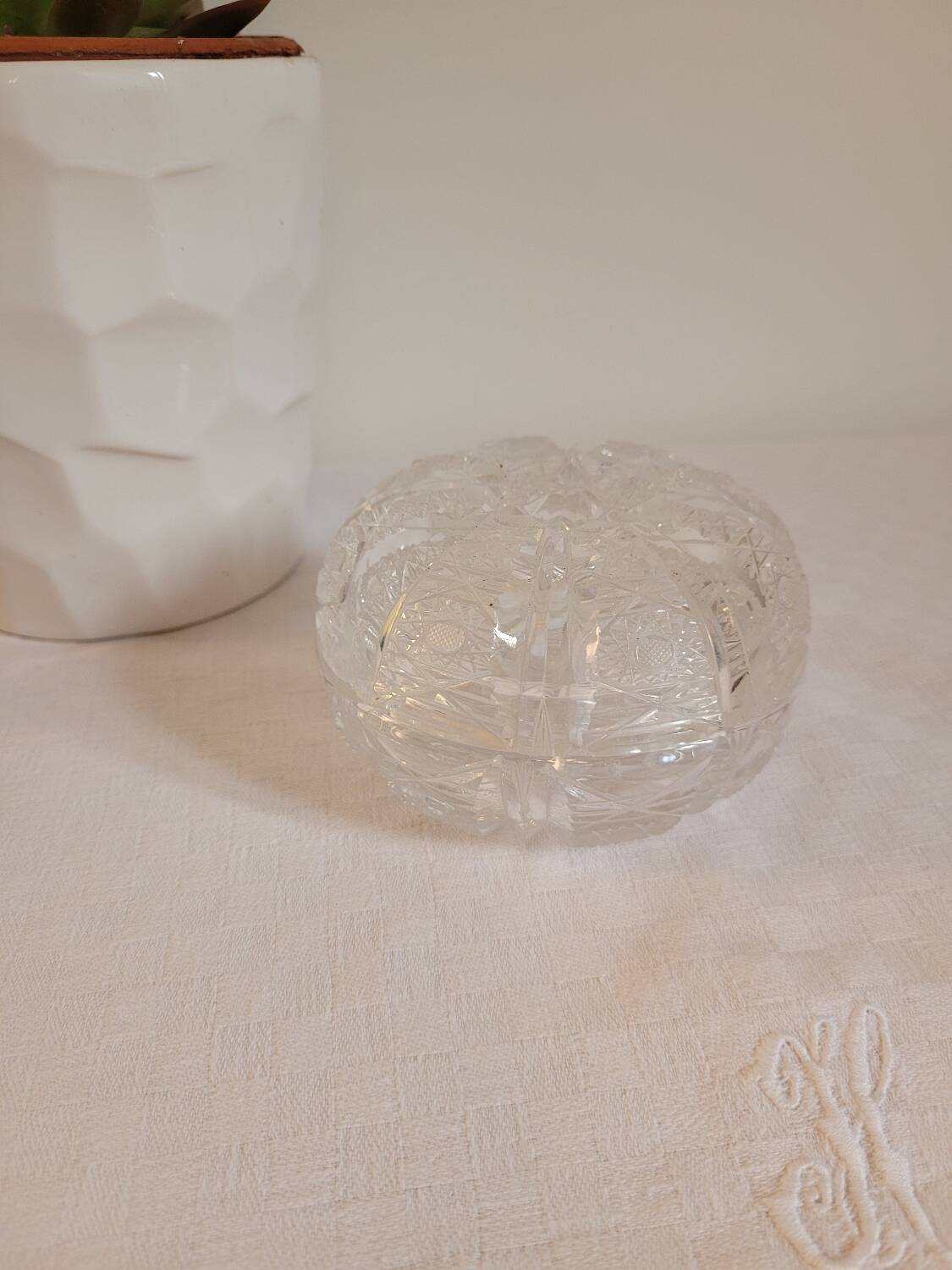 Small cut crystal box