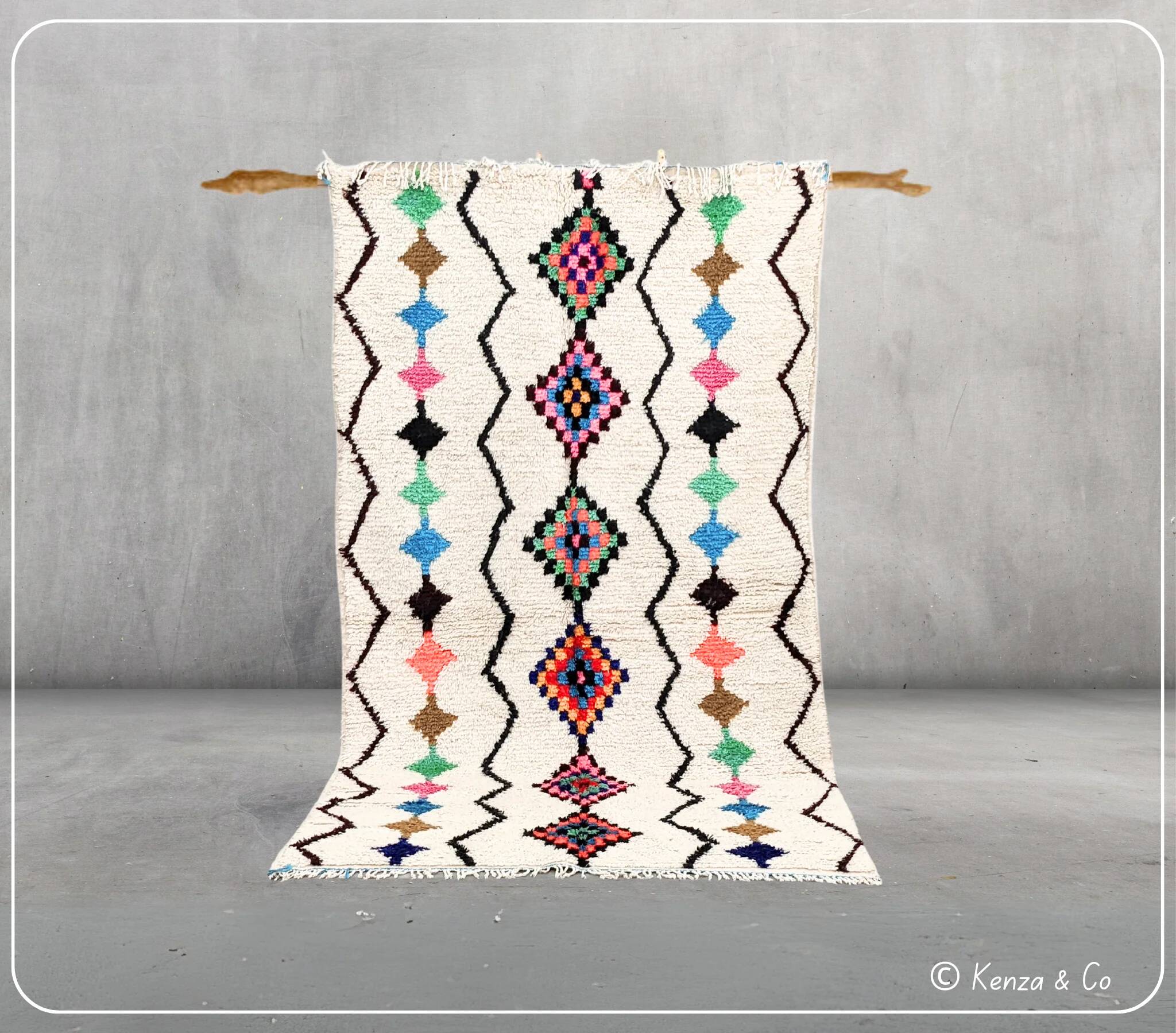 Handmade Azilal rug, 255 x 144 cm, AZD-403