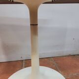 Tulip foot end table from the 70s