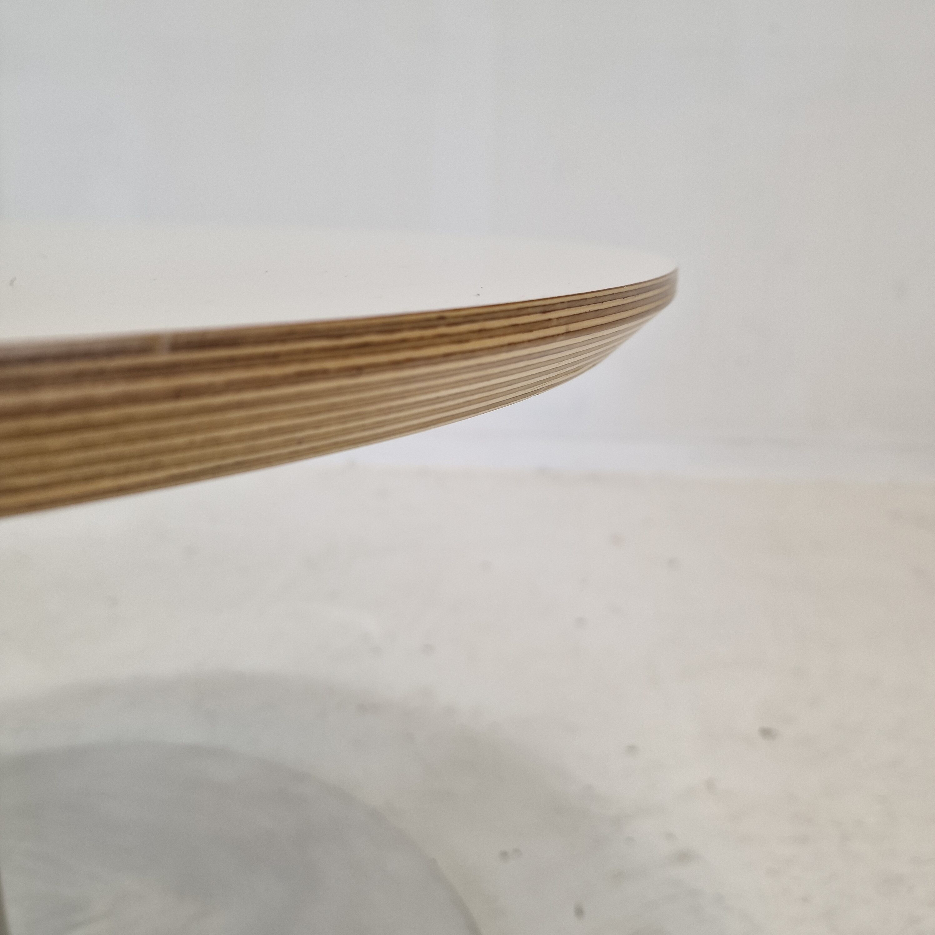 Round coffee table by Heoffrey Harcourt for Artifort