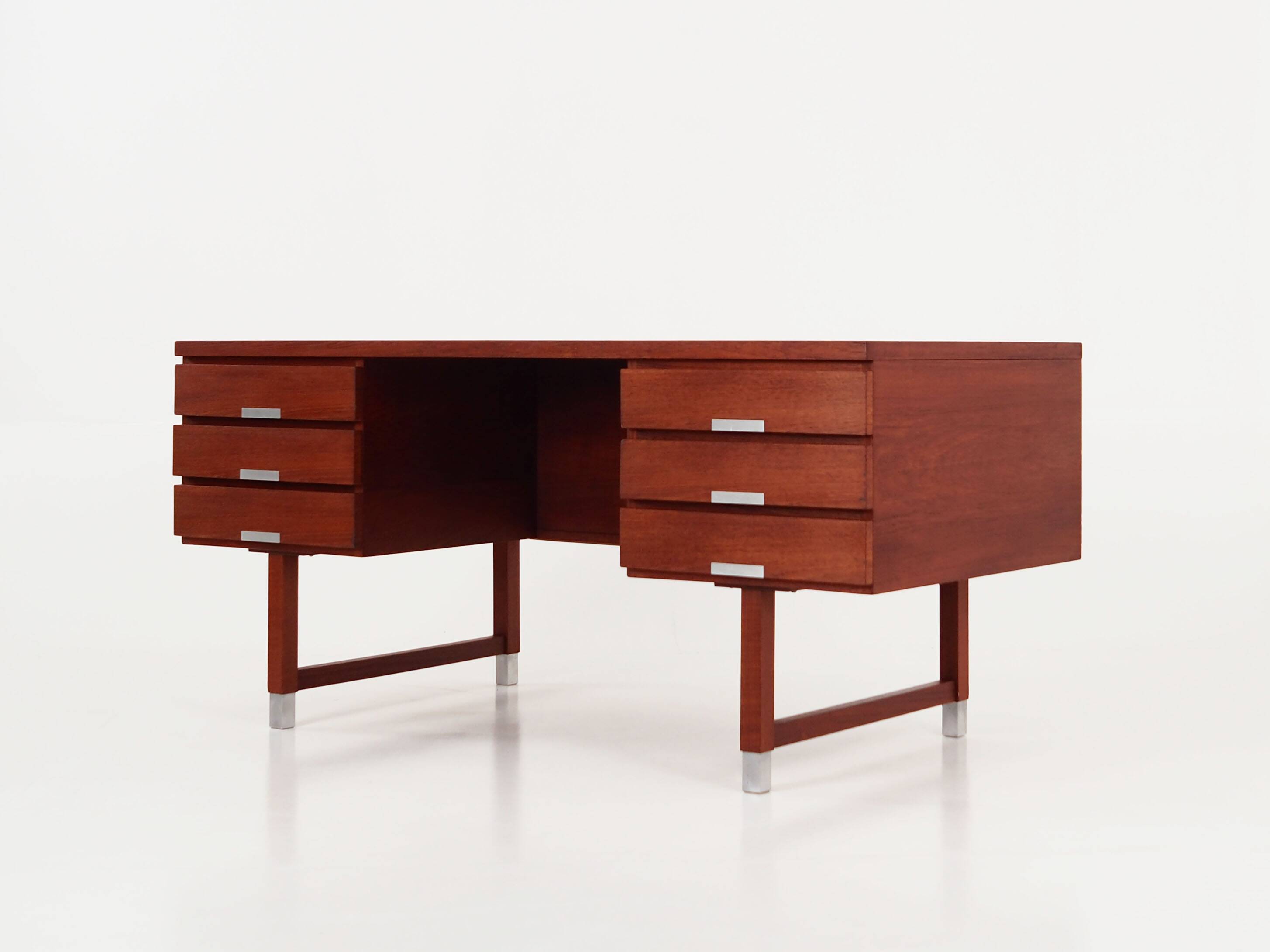 Teak desk, Danish design, 1970s, manufacturer: Eigil Petersens Møbelfabrik