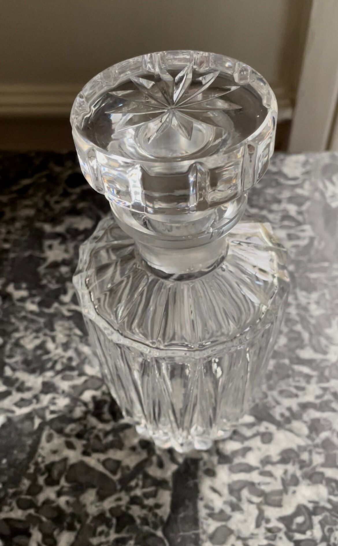Carafon en cristal taillé H21