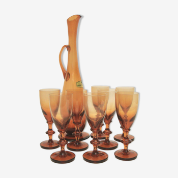 8 glasses and crystal decanter from Portieux