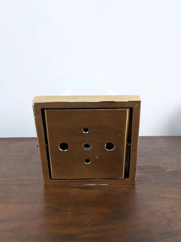 Lot de 3 appliques murales vintage – laiton et verre opalin (design 70s)