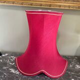 Lampshade in pinkish-burgundy fabric