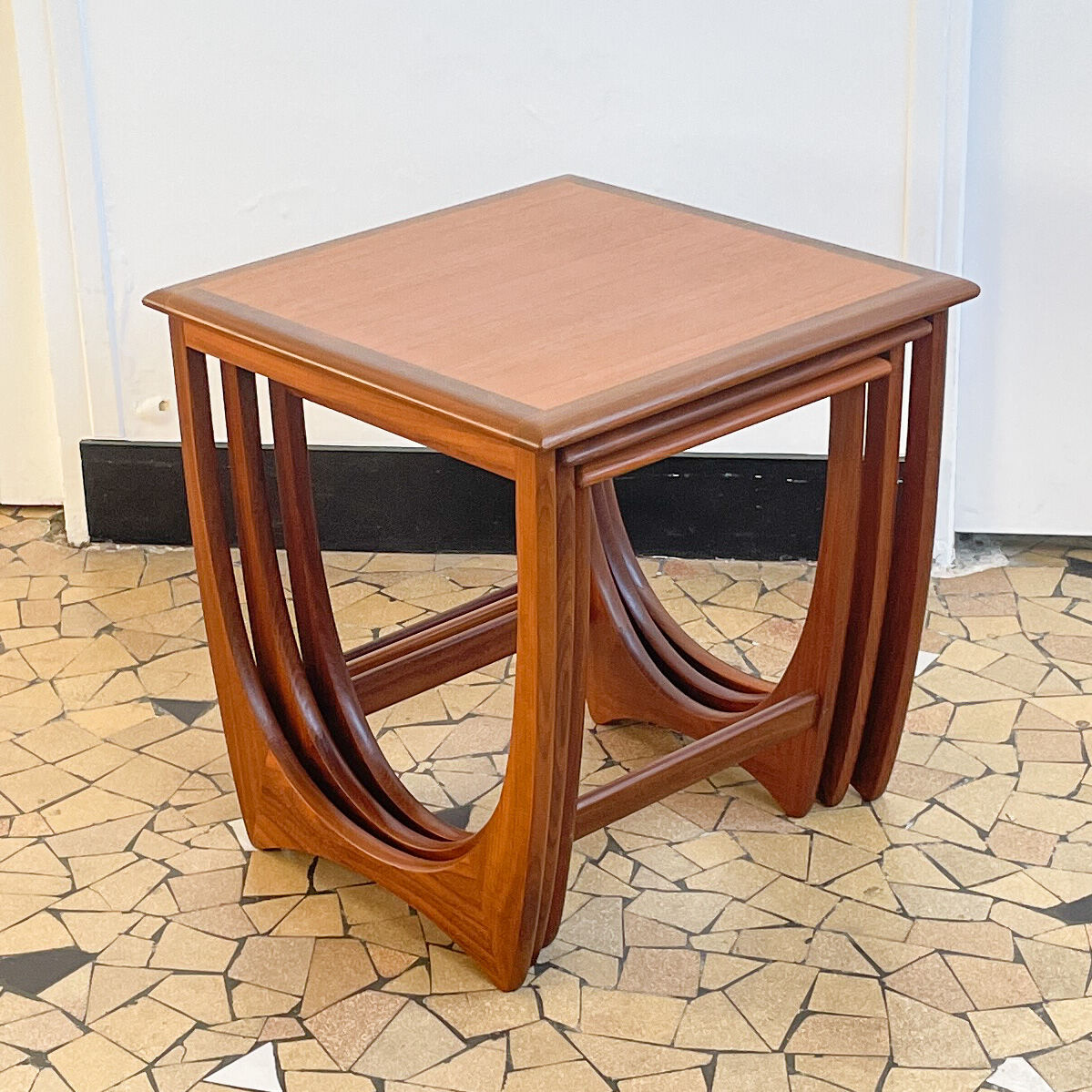 Teak trundle coffee table