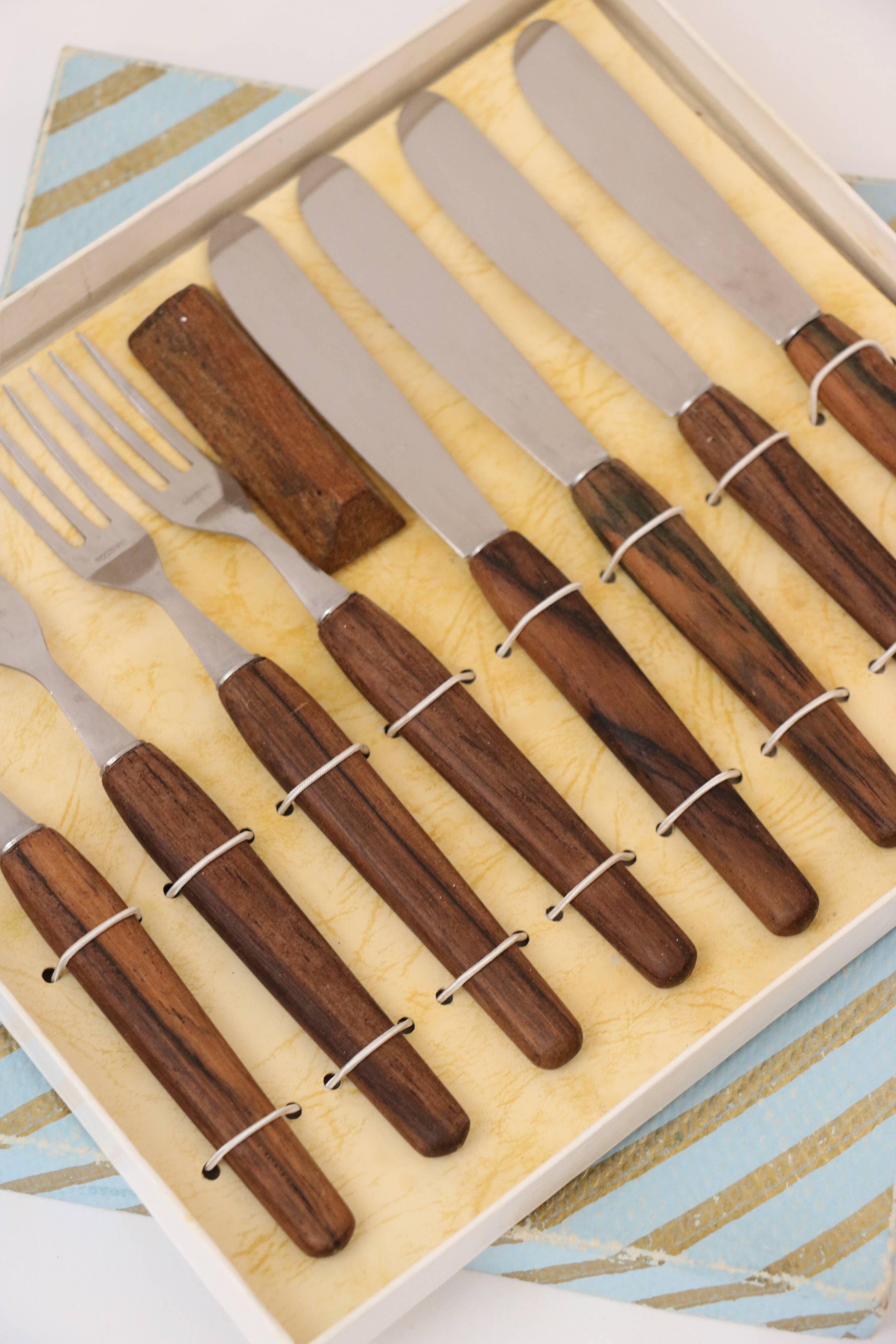 Set of 8 dessert cutlery, teak, 1960