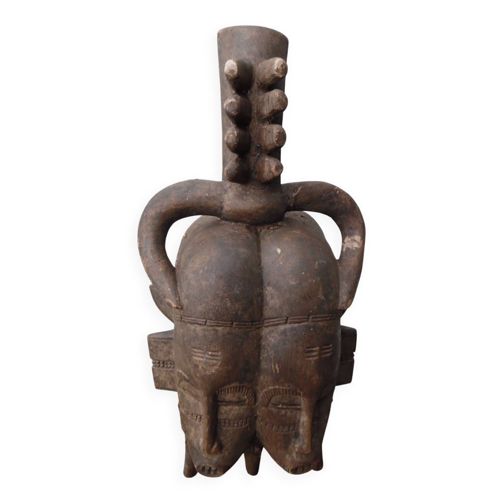 ART AFRICAIN 5 Masques Sculptures en bois d'ébène dont 1 avec os