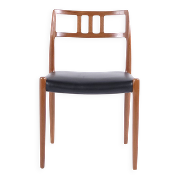 Dining chair – Niels Otto Møller – Model 79 – Teak & black leather – JL Møllers Møbelfabrik – 1960s