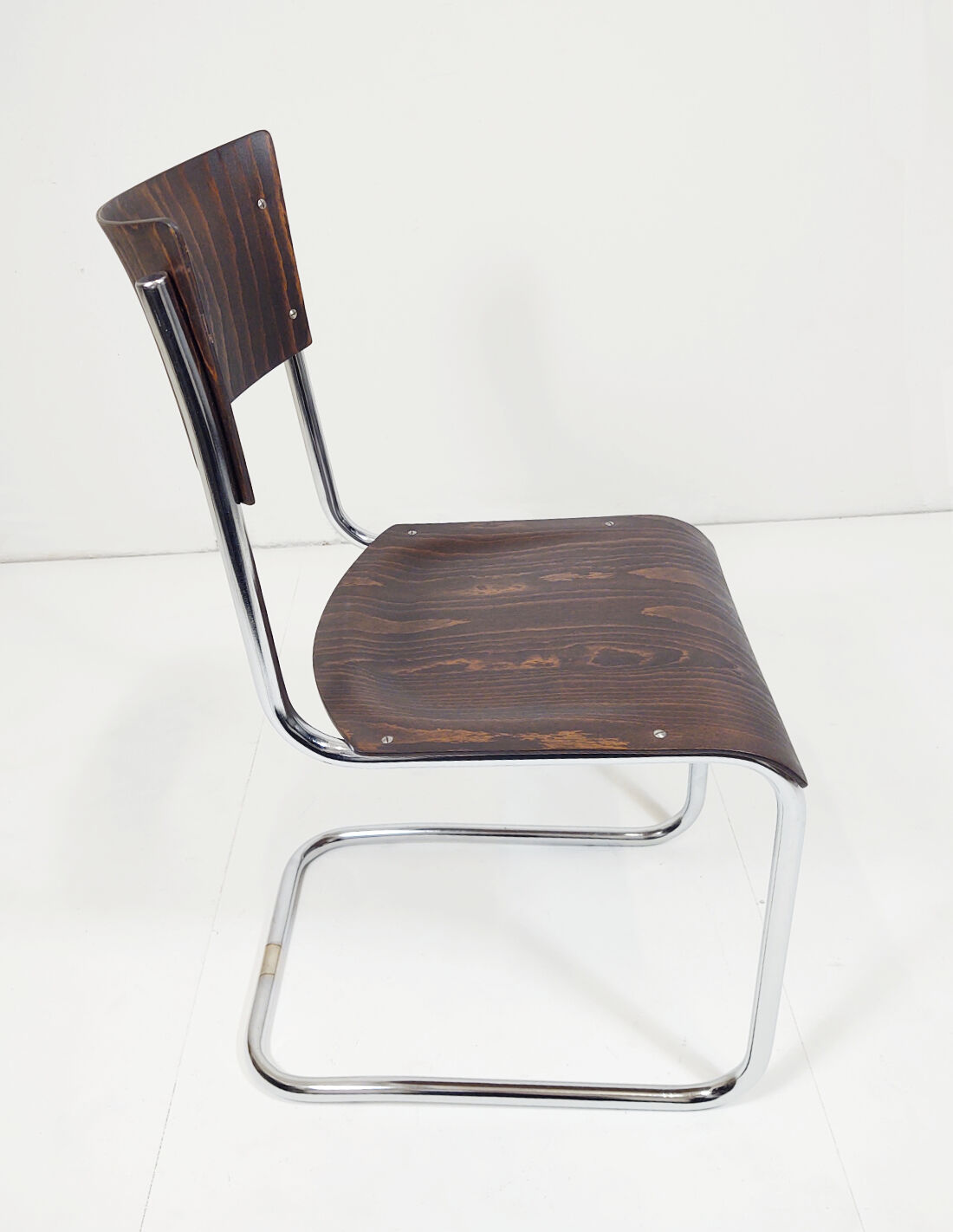 Tubular steel cantilever chair by Mart Stam