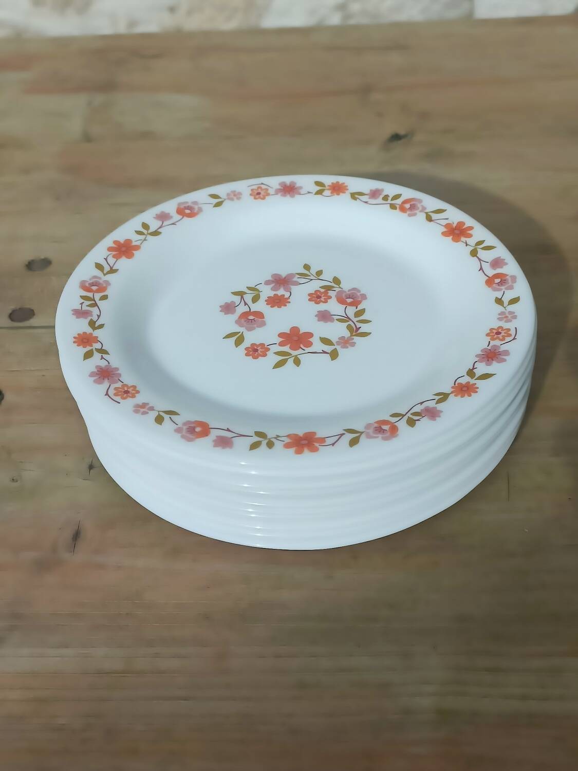 10 vintage Scania dessert plates