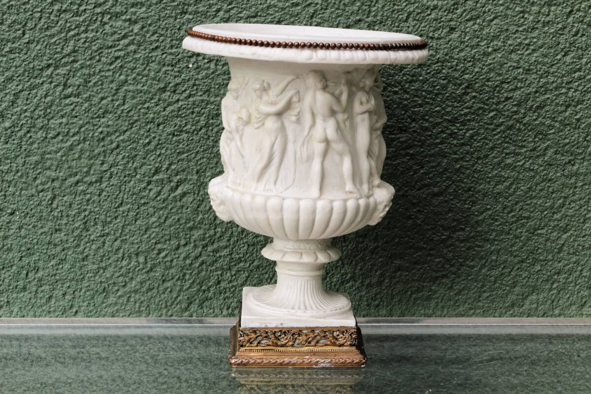 Pair of Medicis Borghese vases in porcelain biscuit and brass.