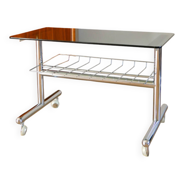 Table d'appoint range vinyles à roulettes en chrome et verre fumé, design, 1970