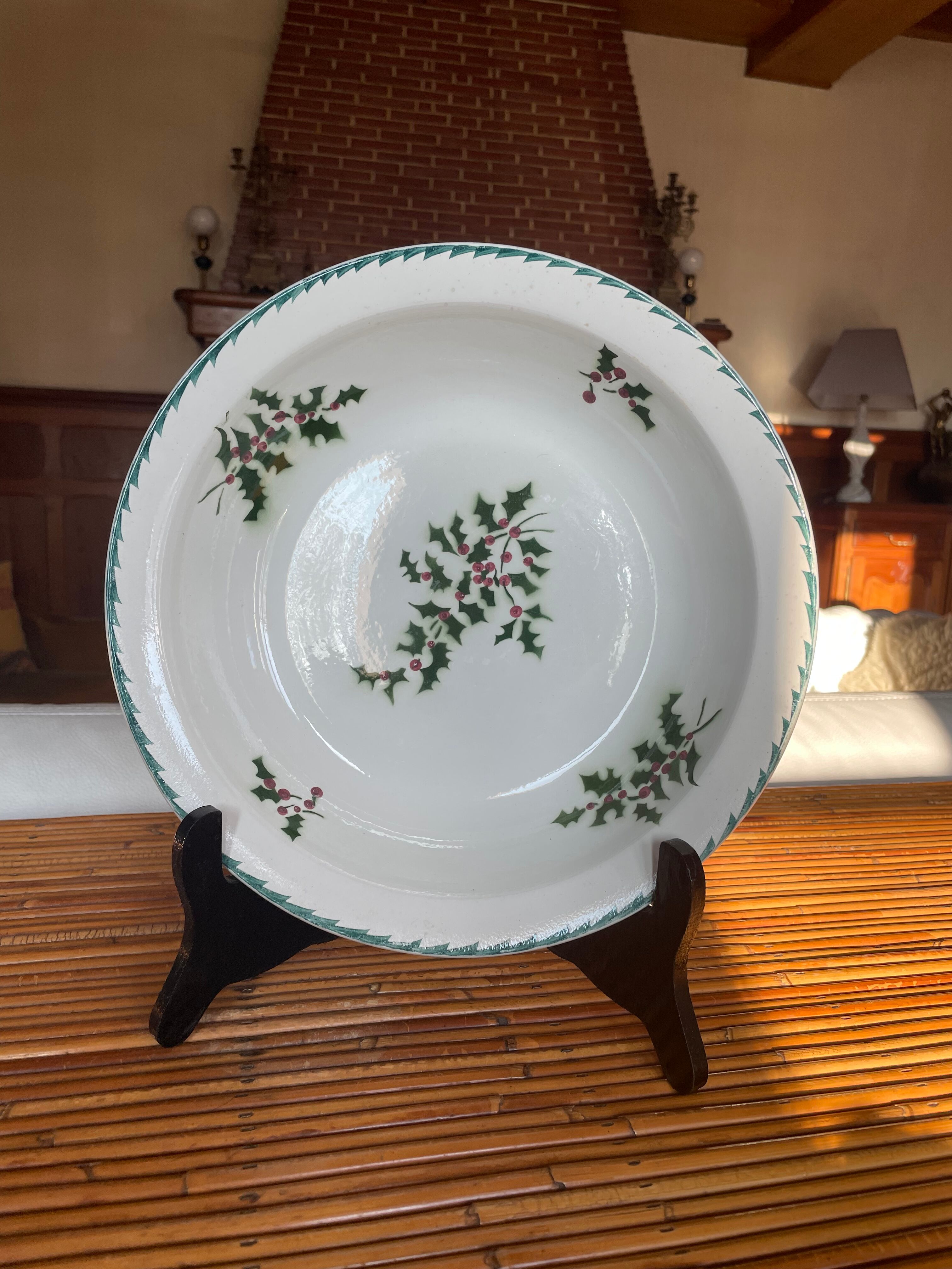 Flat Iron Holly Christmas