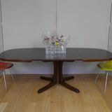 Oval elm table with extension cords