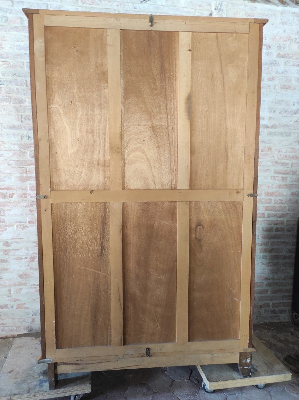 Armoire