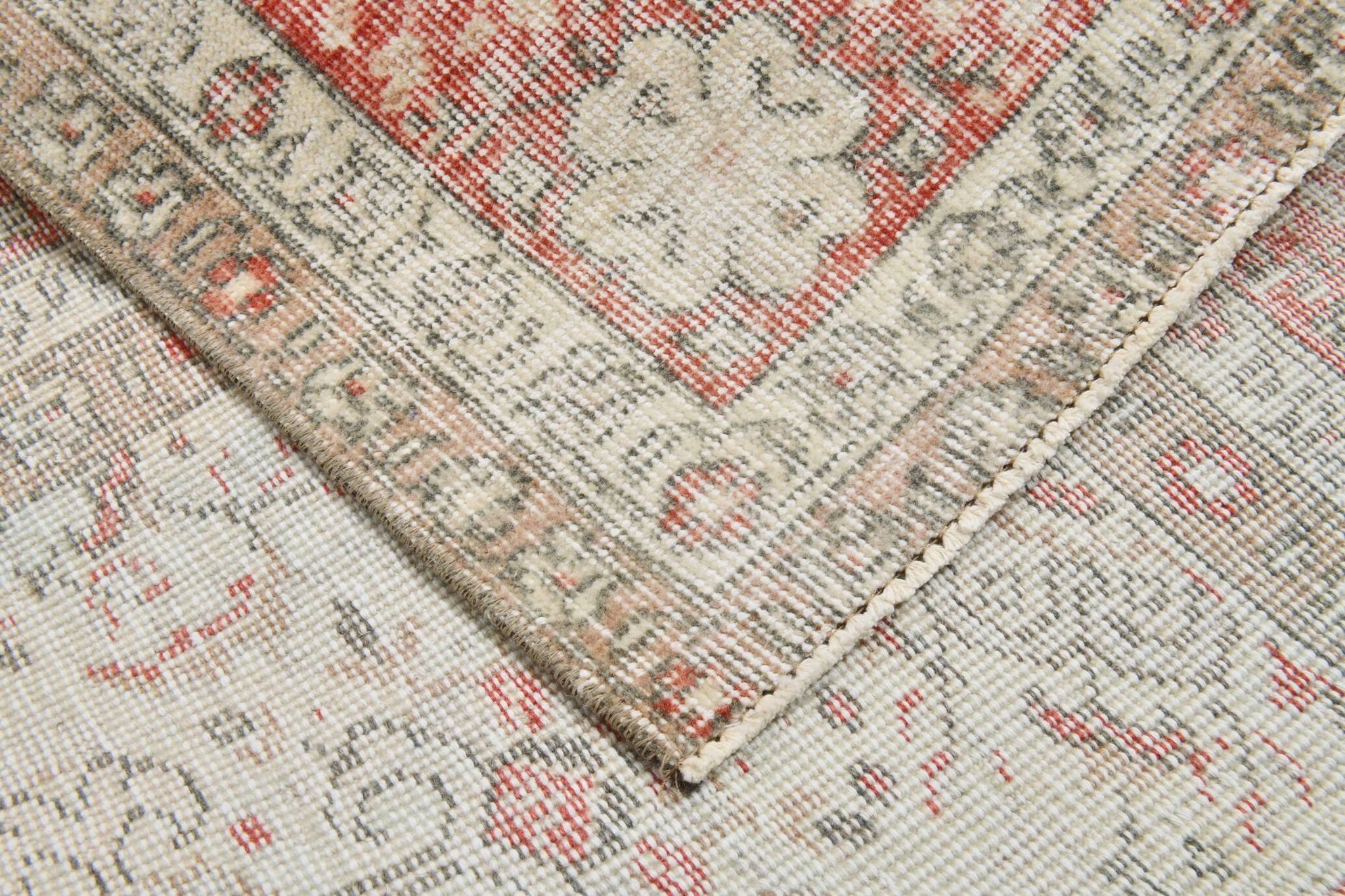 Tapis persan vintage à motif floral