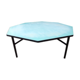 Kindergarten in formica table