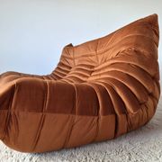 Canapé Togo deux places par Michel Ducaroy pour Ligne Roset