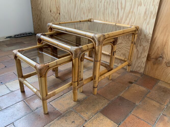 Pull-out tables