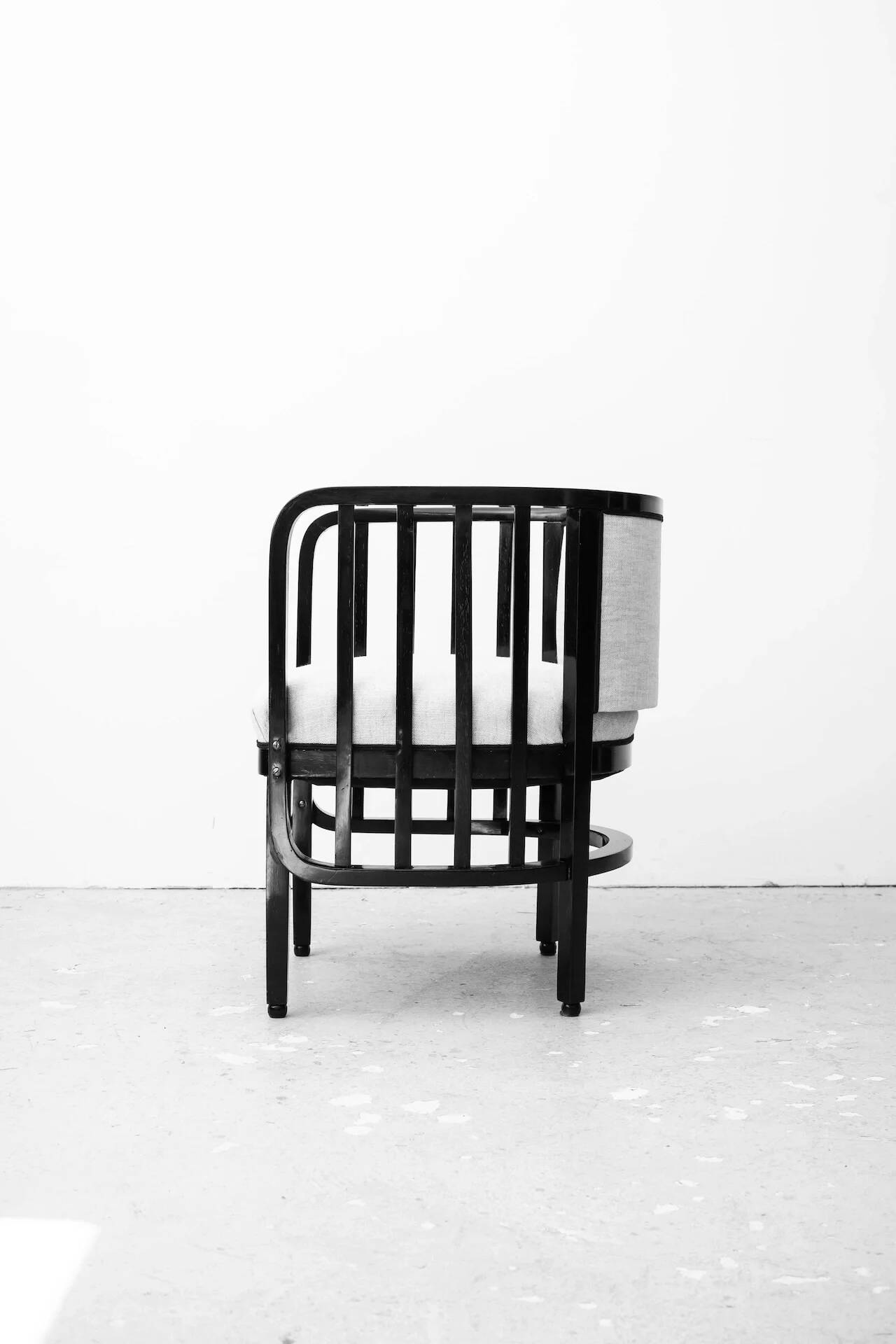 2 x original secessionist armchairs, attributed design: Marcel Kammerer (Vienna, c. 1910), manufacturer: Mundus (Vienna, c. 1910)