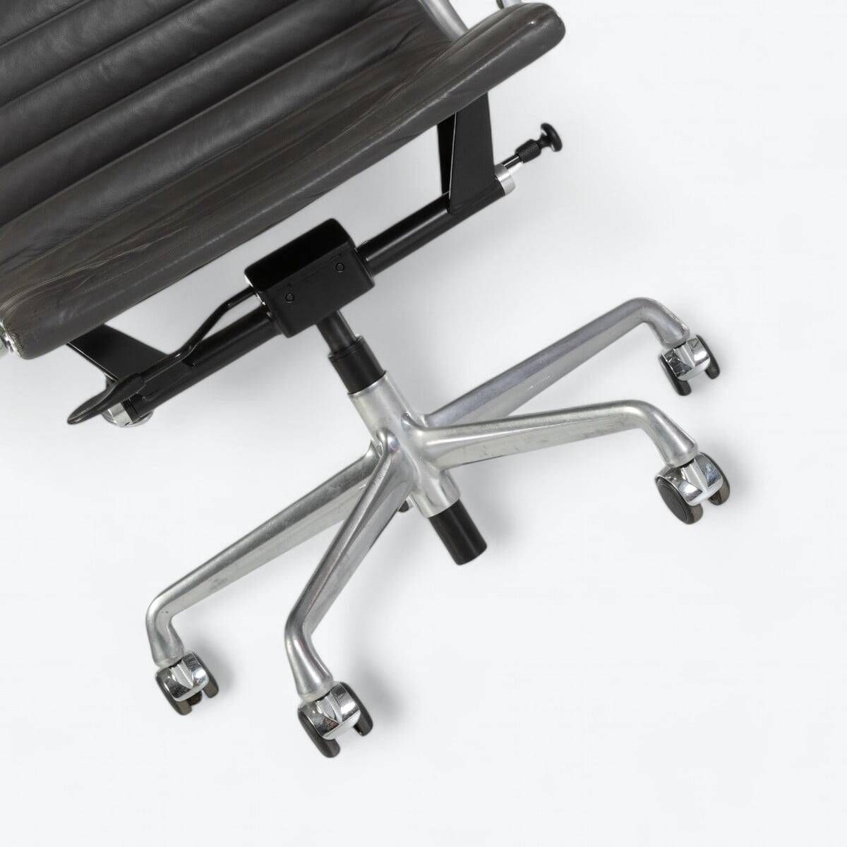 Grey Herman Miller Original Eames EA337 High Back Office Chair Castor Base