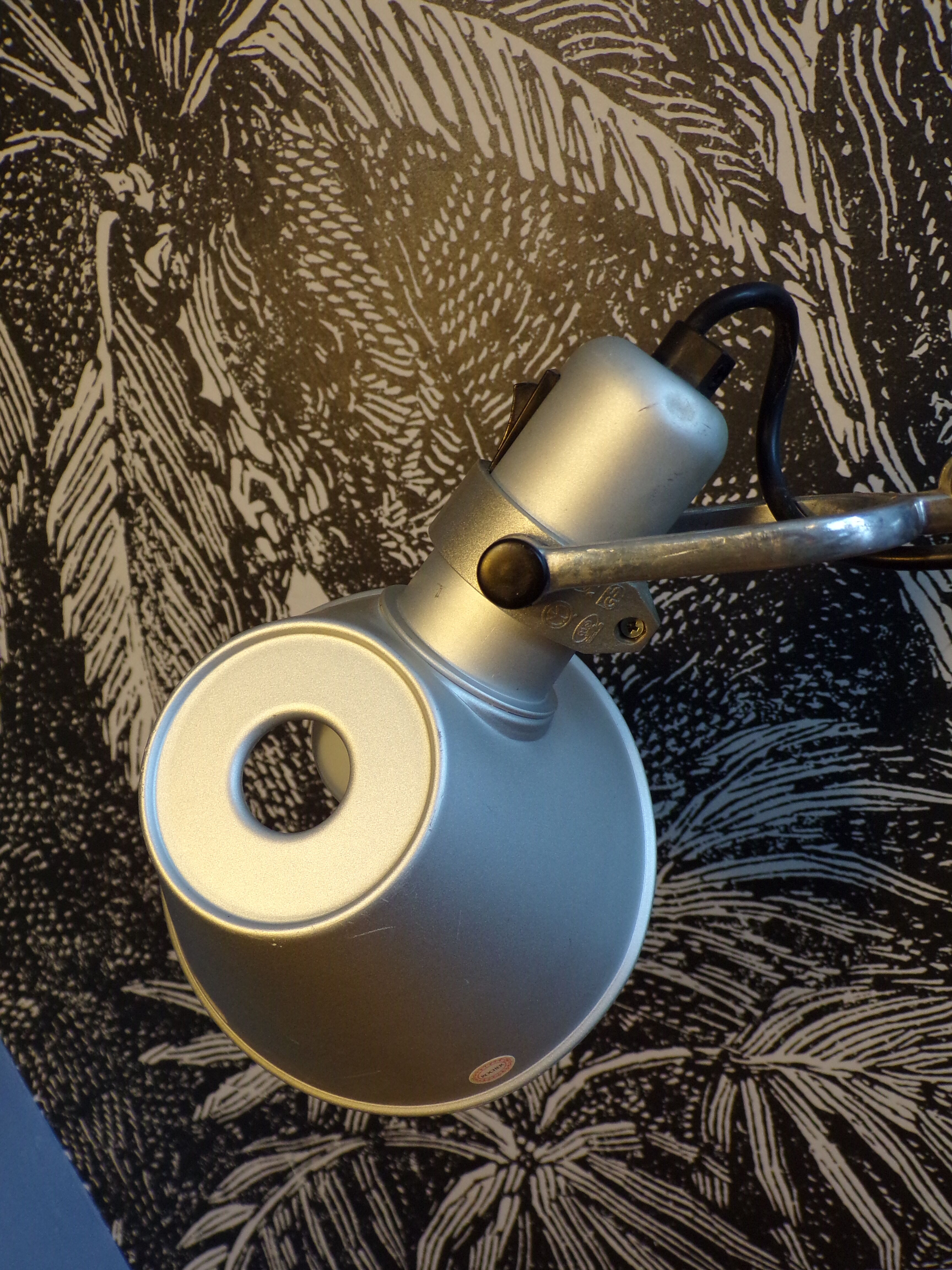 Tolomeo tavolo lamp with clamping vice