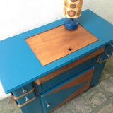 Furniture seamstress