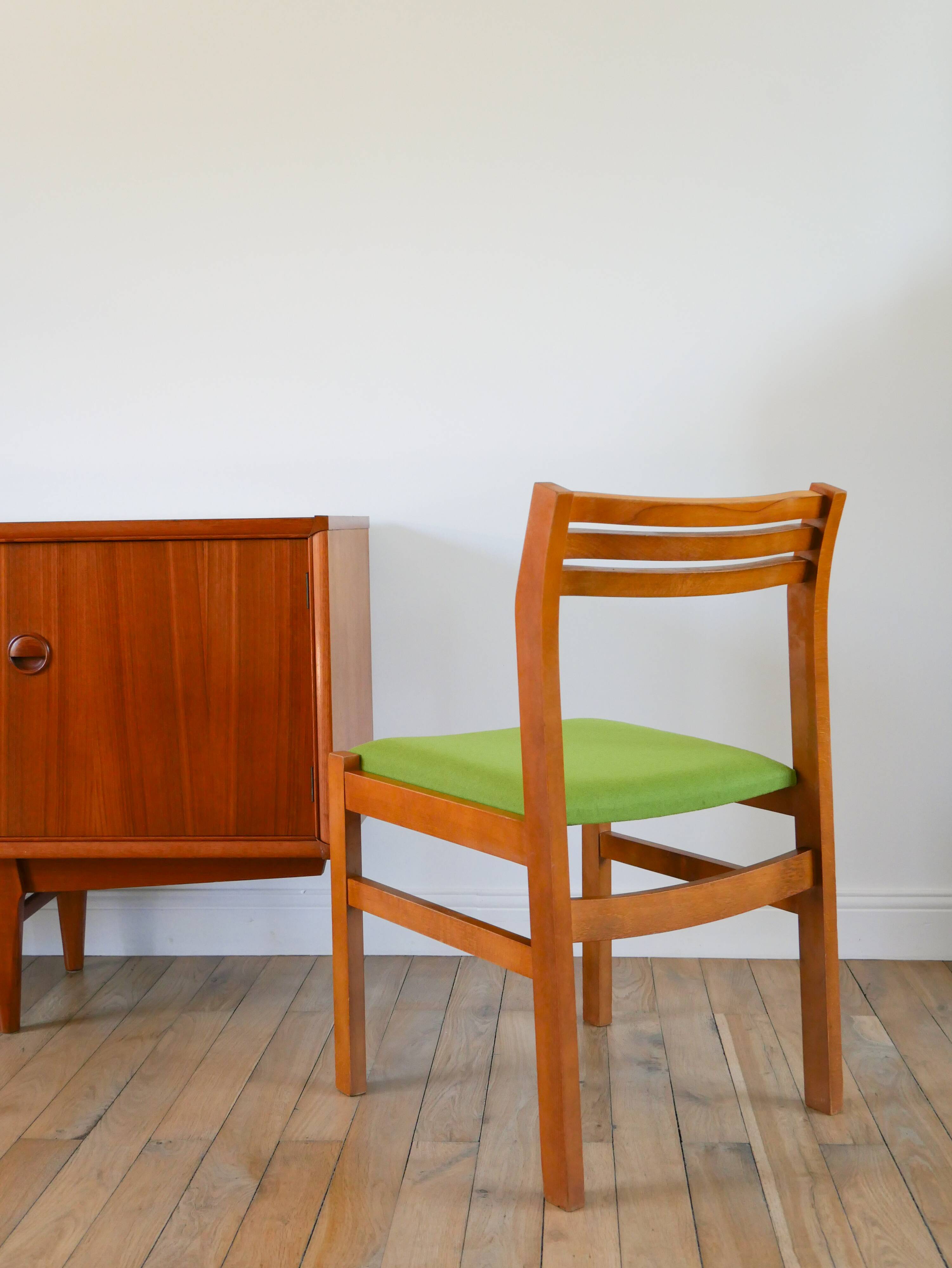 Set of 4 Scandinavian beech wood chairs, green wool, 1960.