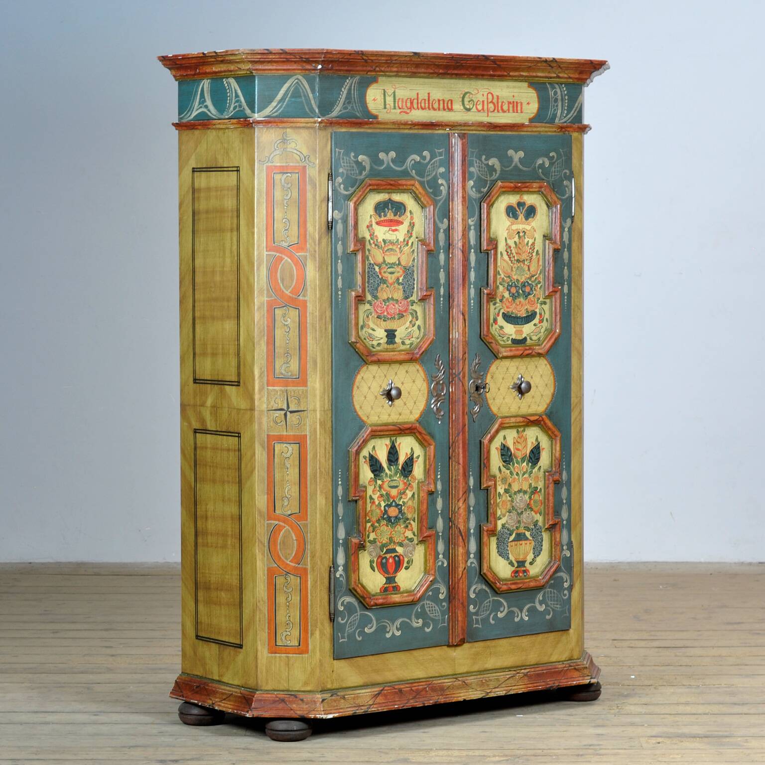 German bridal cabinet