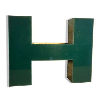 Letter sign