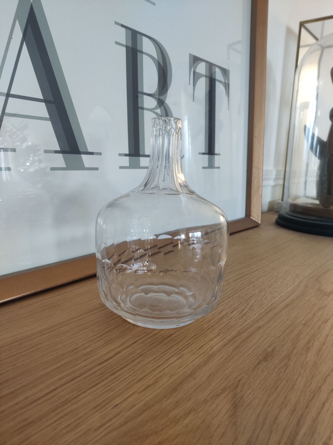 Ball carafe molded glass