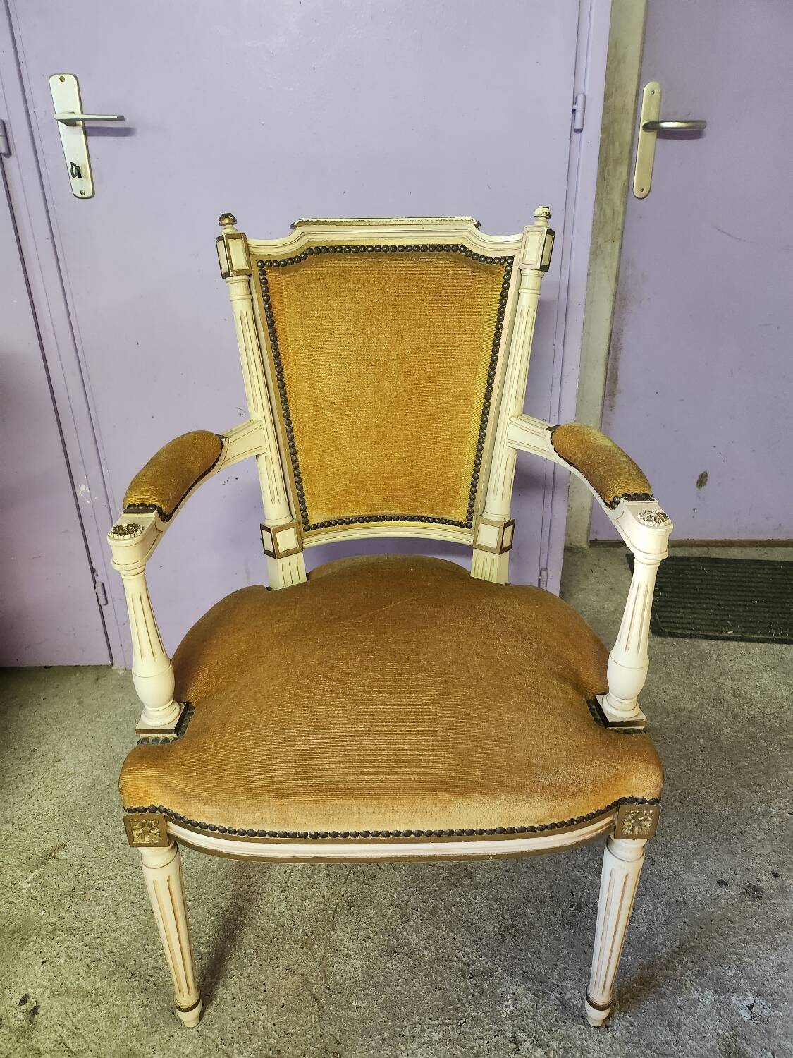 Chaise fauteille style Louis XVI