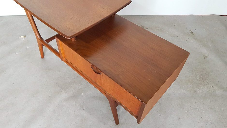 Side table model netty Louis van Teeffelen for modernly 1960