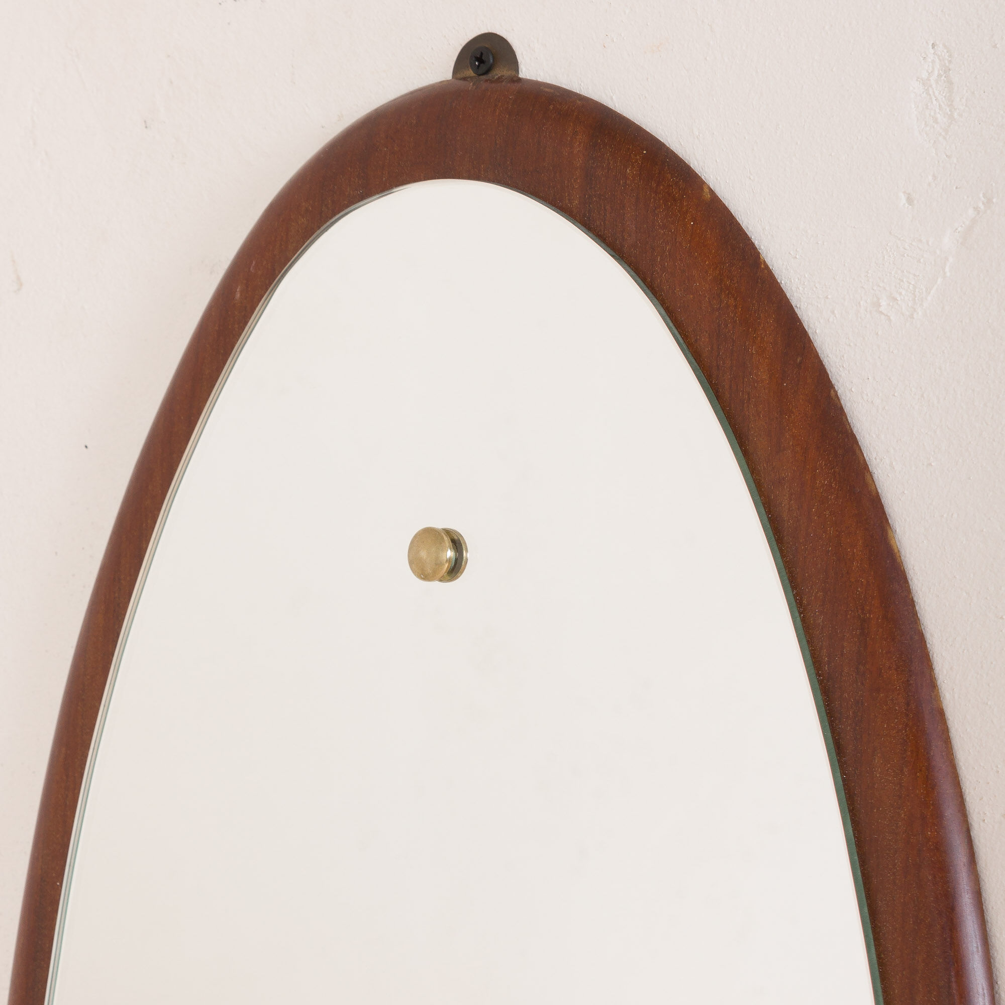 Miroir italien cadre ovale en acajou années 60