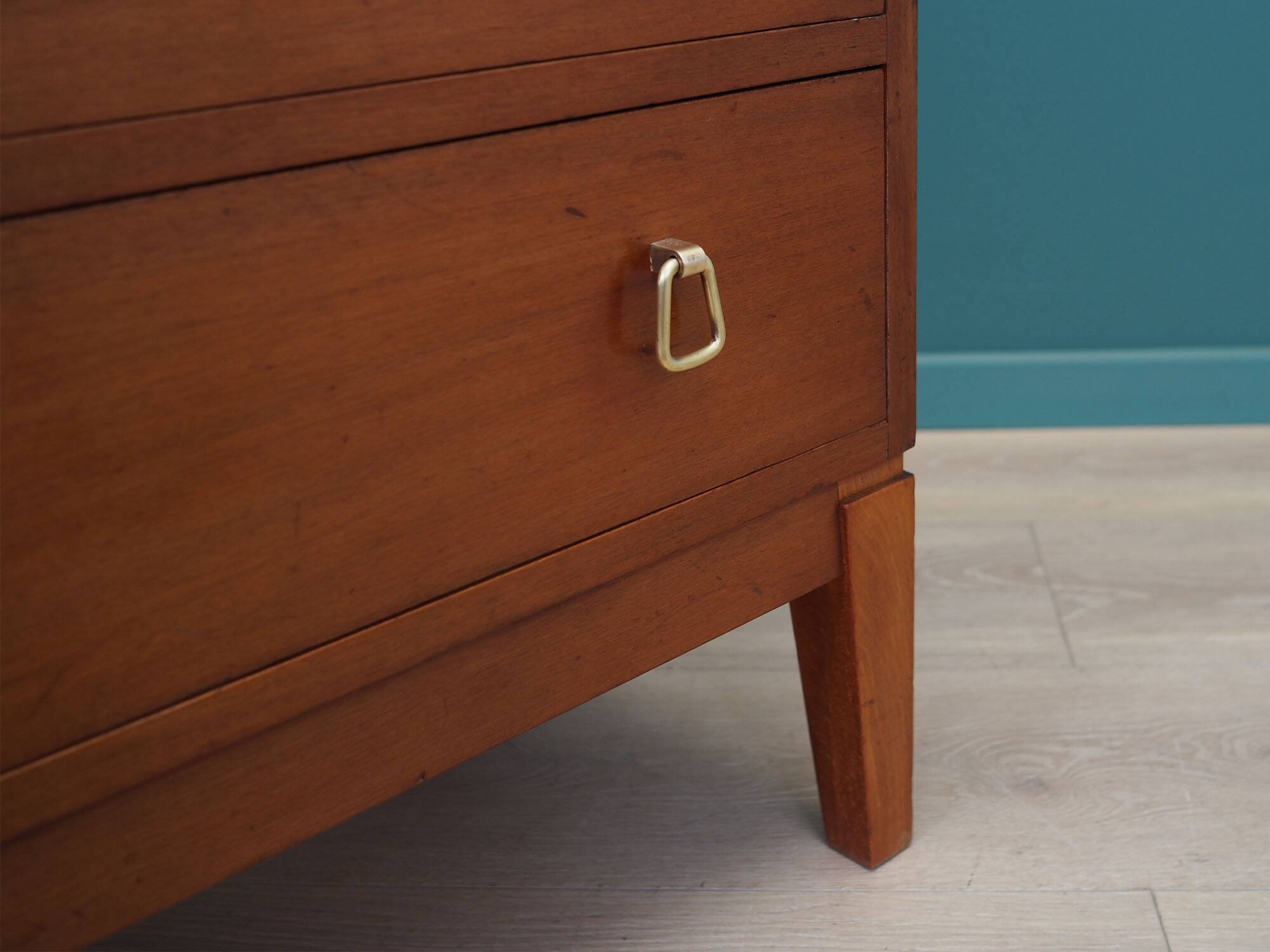 Commode en acajou, design danois, années 1970, production : Danemark