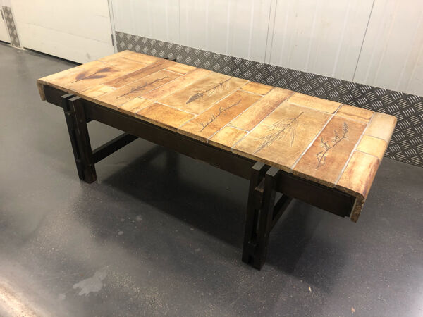 Table basse japonisante en céramique signée Roger Capron vers 1960