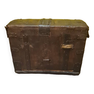 French leather and wooden carriage trunk 18th century